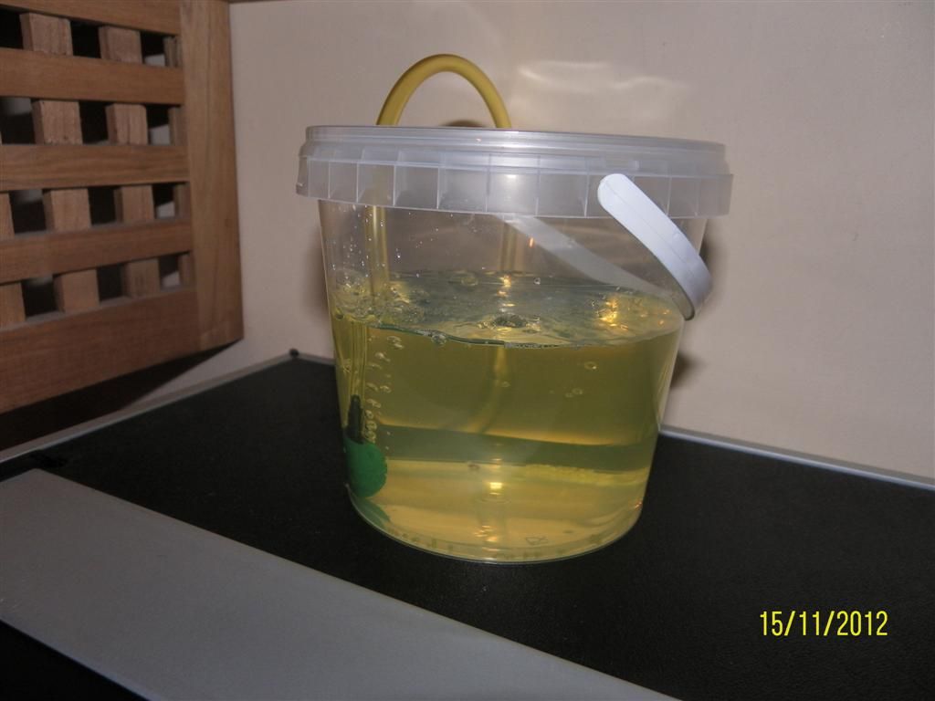 http://i1064.photobucket.com/albums/u363/andyrapster/SAM_6139.jpg