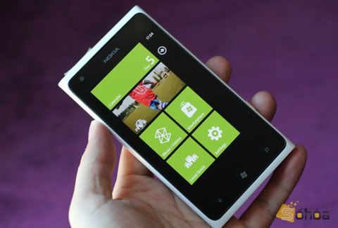 nokia-lumia-900-1_1.jpg