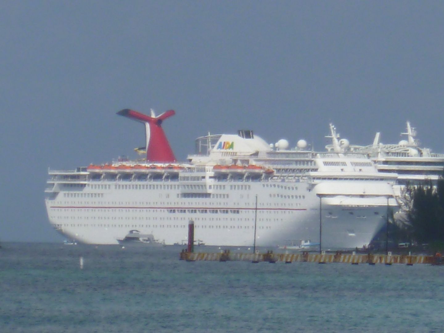 CarnivalImaginationandCarnivalSunshine-Part2291_zpse32eedc8.jpg