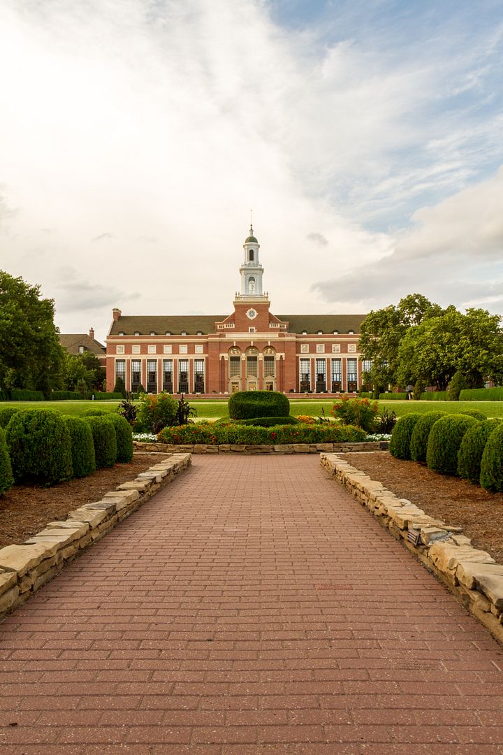 IMAGE: http://i1064.photobucket.com/albums/u376/DavidCov/OSU%20August%2023%202016/IMG_2335_zpsvkzmgge5.jpg