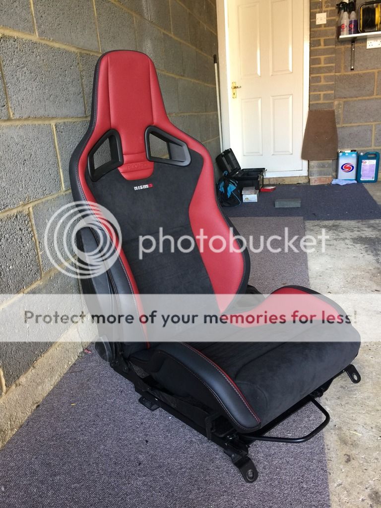 NISMO Recaro CS seats on Bride frames - R32/R33/R34 | GTR Forum